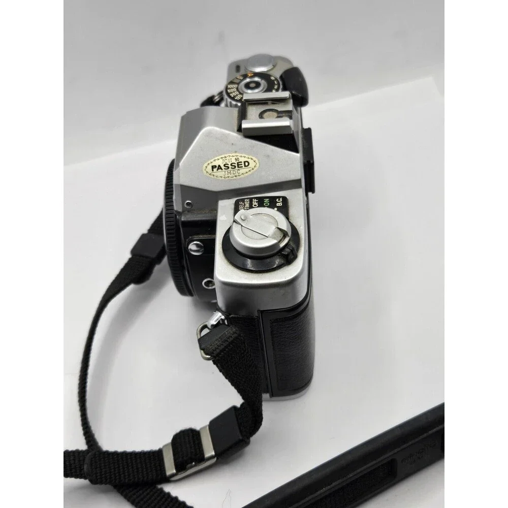 Vintage 35mm Minolta XG-1  SLR Film Camera Strap with 2 Lenses and 2 Filters